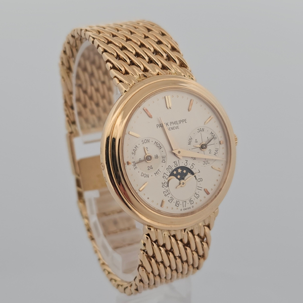 Patek Philippe Perpetual Calendar 3945_001