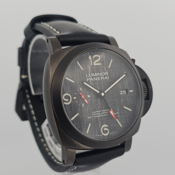 Panerai Luminor Luna Rossa PAM01036