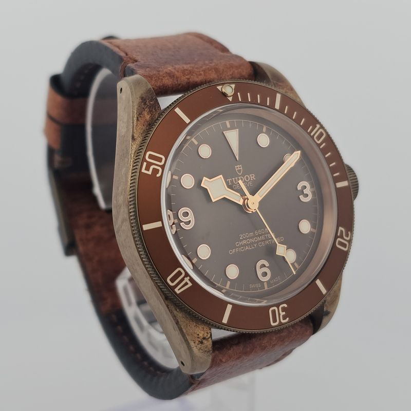 Tudor Black Bay Bronze Heritage Black Bay M79250BM-0001