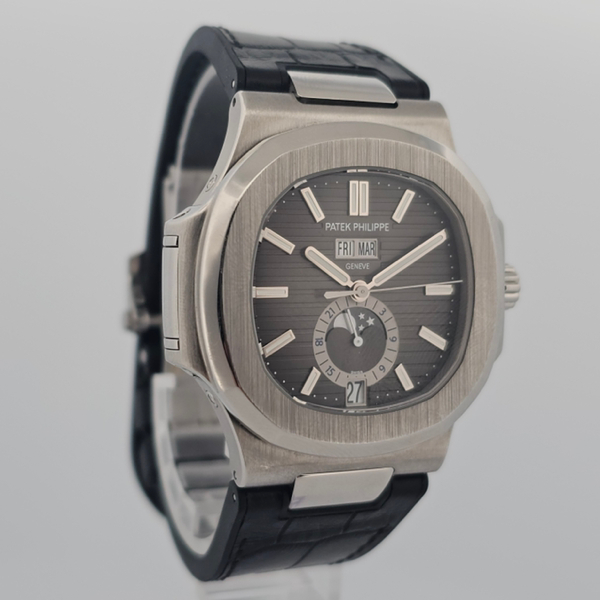 Patek Philippe Nautilus 5726A-001