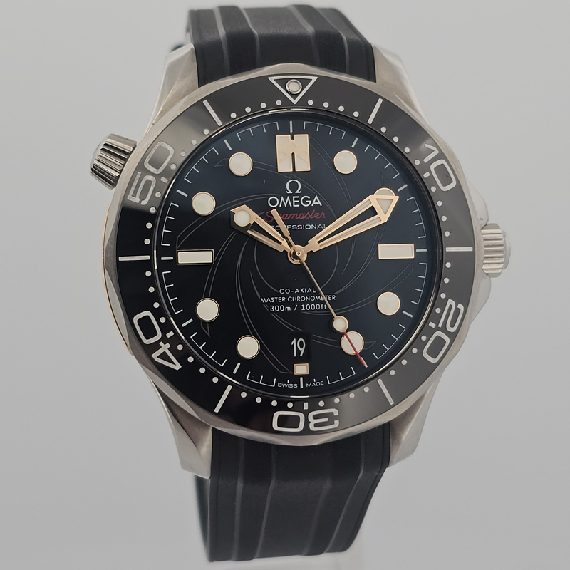 Omega Seamaster Diver 300M James Bond 210.22.42.20.01.004