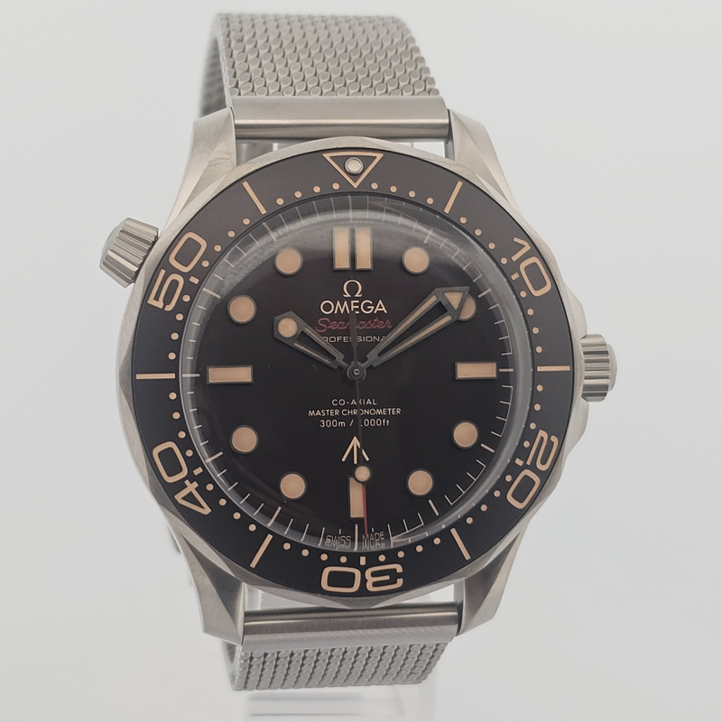 Omega Seamaster Diver 300m James Bond Edition 42mm 210.90.42.20.01.001