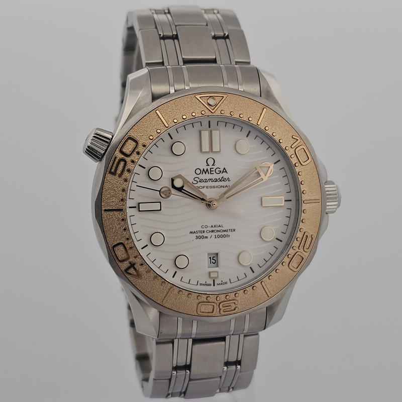 Omega  Seamaster Diver 300M  Paris 2024 522.21.42.20.04.001