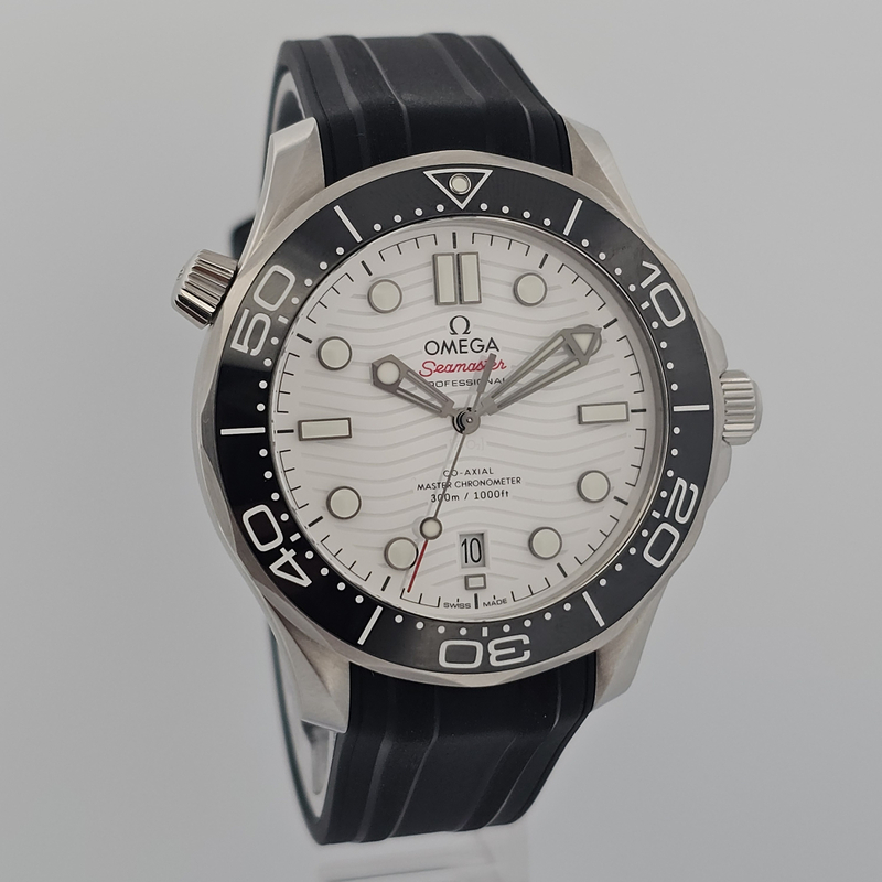 Omega Seamaster Diver 300M 210.32.42.20.04.001