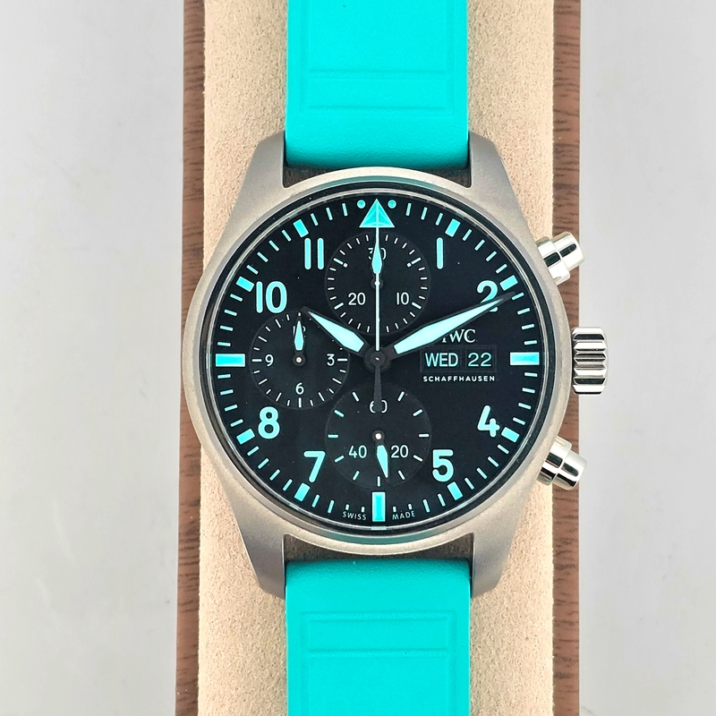 IWC Pilot's Watch Chronograph Mercedes-AMG PETRONAS Formula One™ Team IW388108