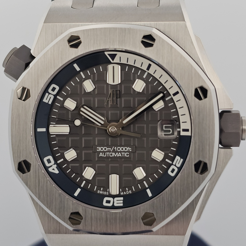 Audemars Piguet Royal Oak Offshore Grey Dial 15720ST.OO.A009CA.01