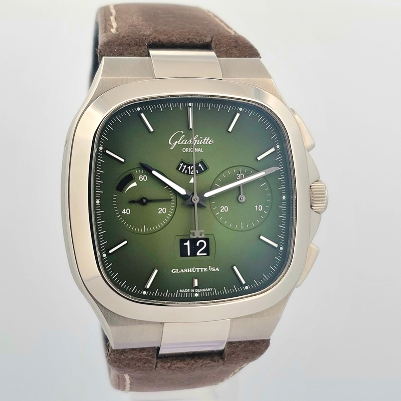 Glashütte Original Seventies Chronograph Panorama Date 1-37-02-09-02-62