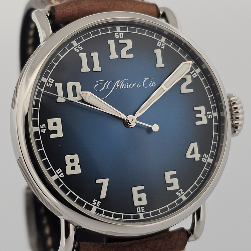H. Moser & Cie Heritage Centre Seconds 8200-1201