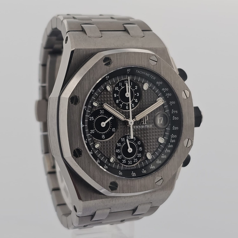 Audemars Piguet Royal Oak Offshore Selfwinding Chronograph 26238TI.OO.2000TI.01