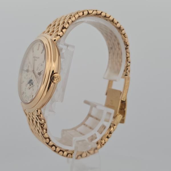 Patek Philippe Perpetual Calendar 3945_001