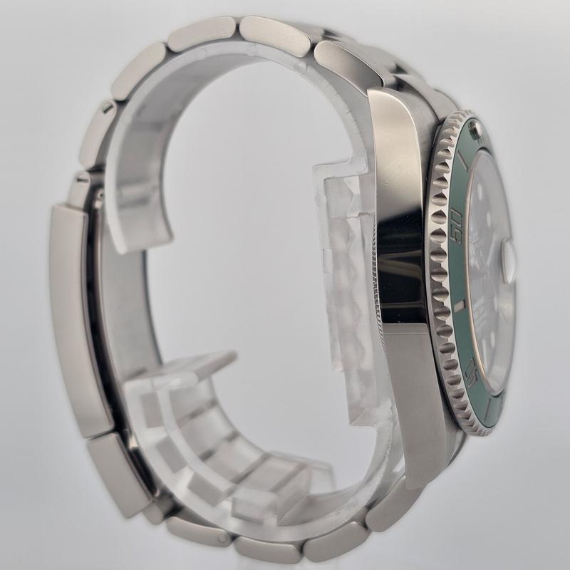 Rolex Submariner Date 126610LV