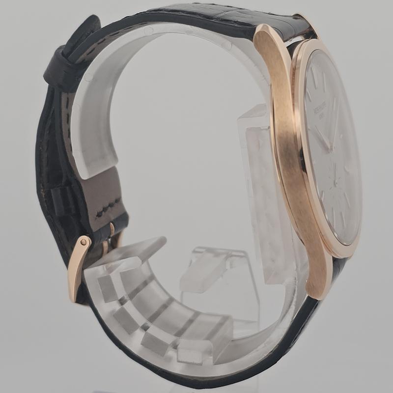 Patek Philippe Calatrava 5196R-001