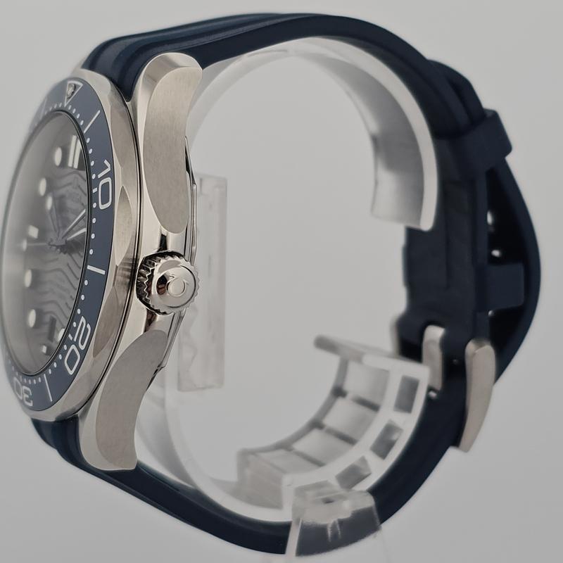 Omega Seamaster Diver 300M 210.30.42.20.06.001