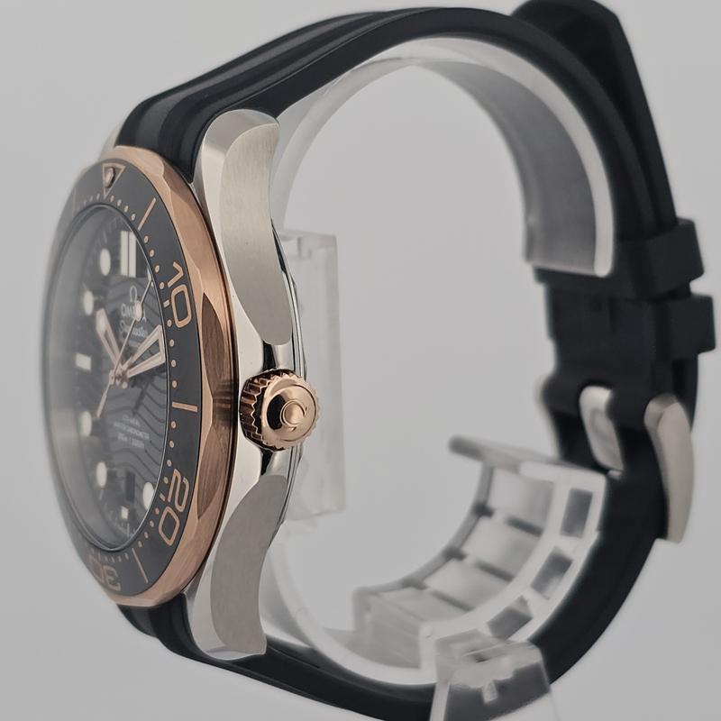 Omega Seamaster Diver 300M 210.22.42.20.01.002