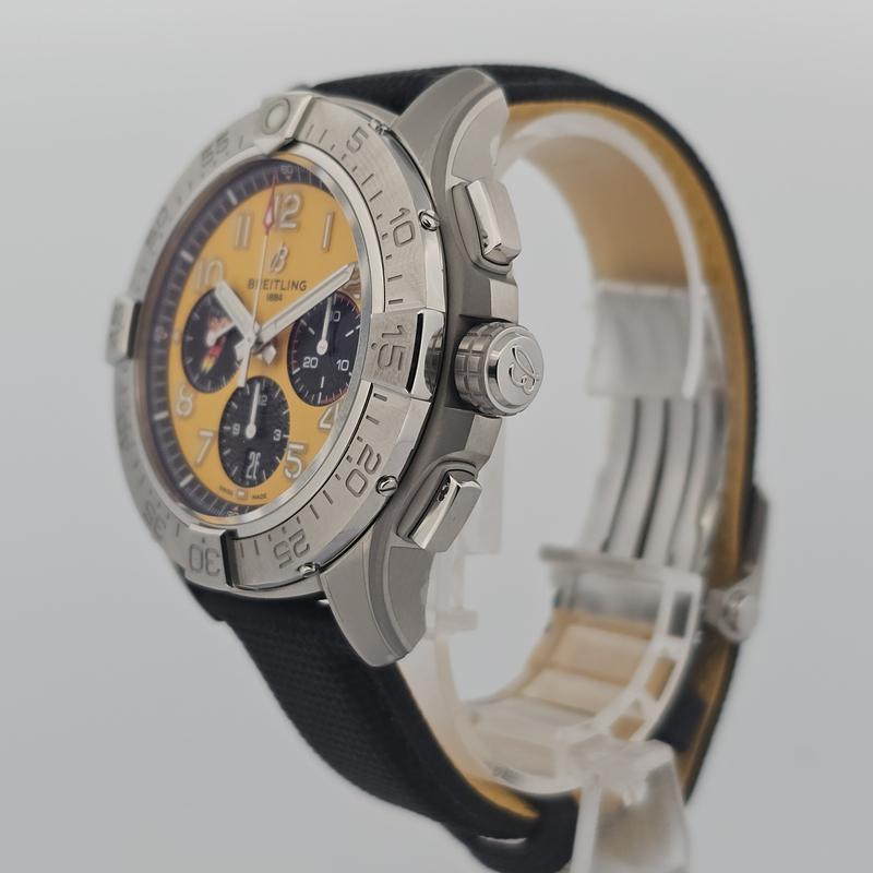 Breitling Avenger B01 Chronograph 44 AB0147