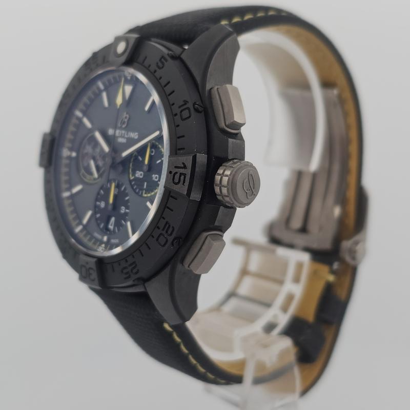Breitling Avenger Chronograph Night Mission Bloodhounds SB01472A1B1X1