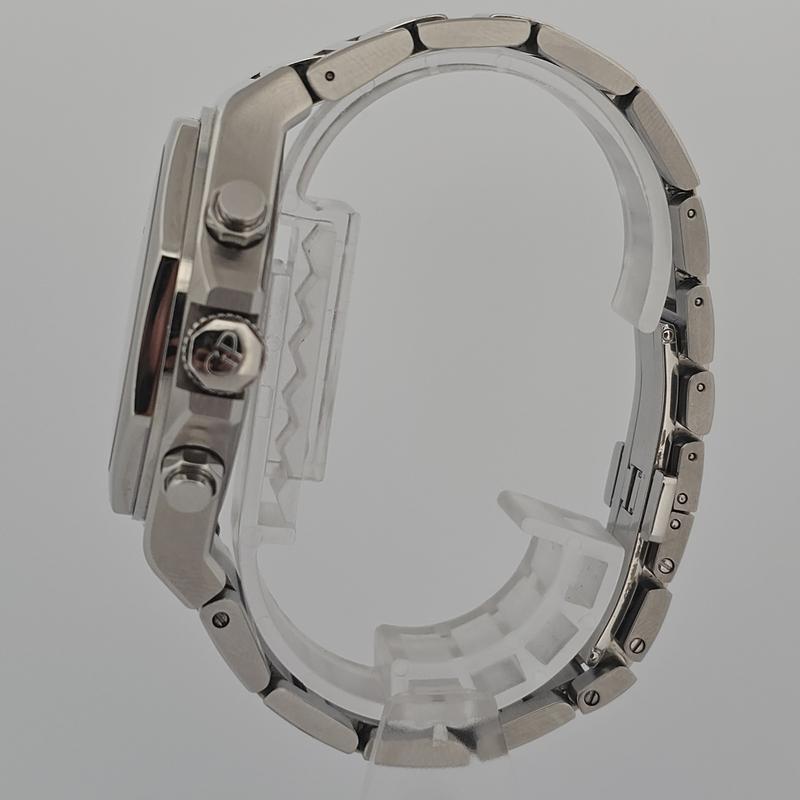 Girard-Perregaux Laureato 81020-11-631-11A