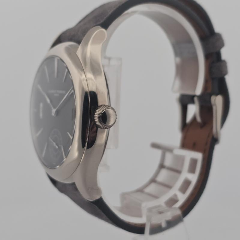 Laurent Ferrier Classic Traveller LCF025.AC.A2W