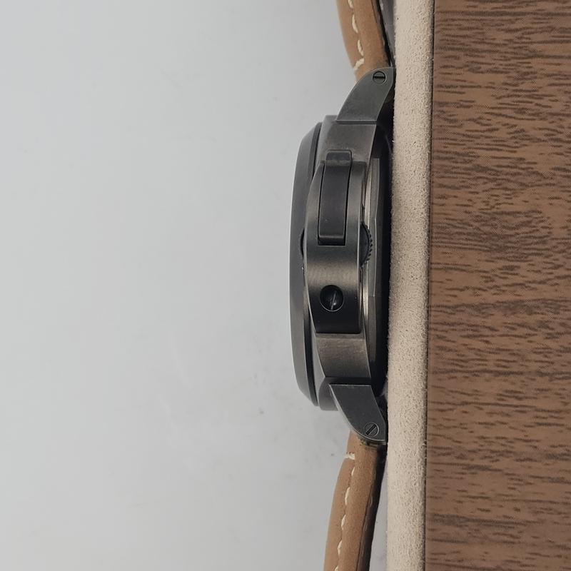 Panerai Luminor Kuala Lumpur Boutique Edition PAM01957 