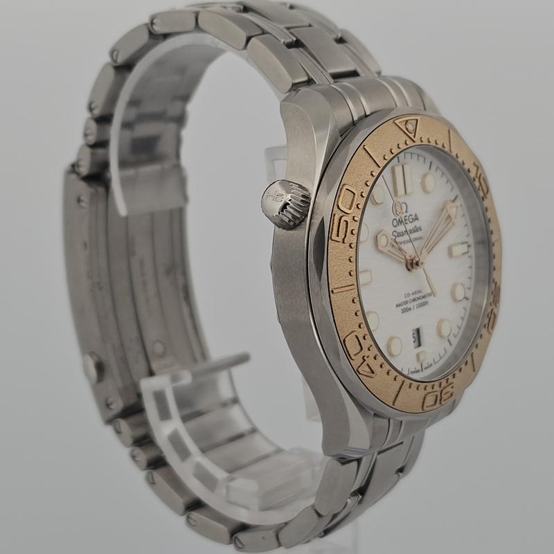 Omega  Seamaster Diver 300M  Paris 2024 522.21.42.20.04.001