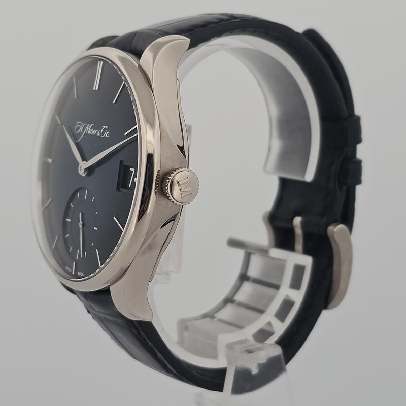 H.Moser & Cie. Venturer 2100-0202