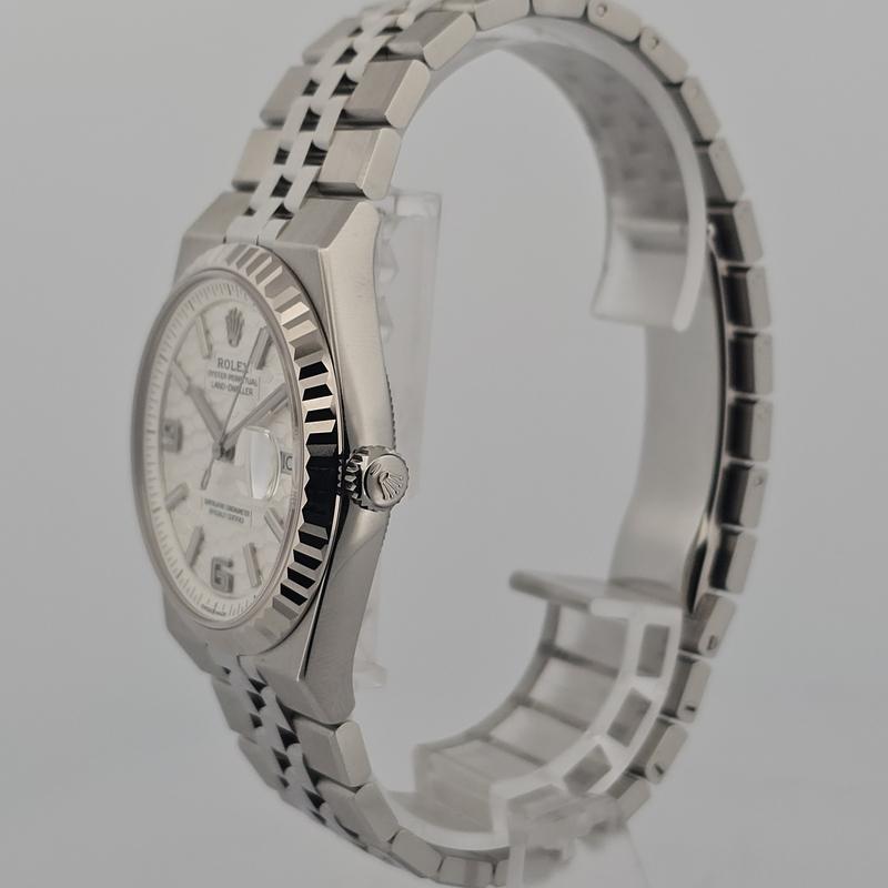 Rolex Land-Dweller 127234 