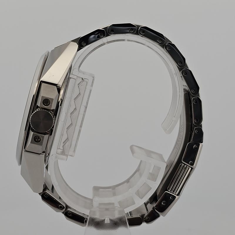 Citizen Series 8 NB6010-81A