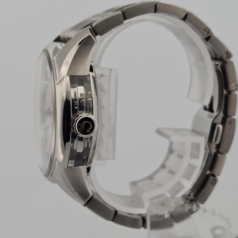 Omega De Ville Hour Vision 431.30.41.22.02.001