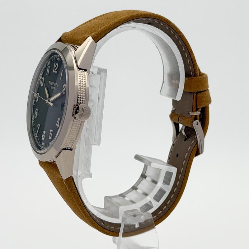 Patek Philippe Calatrava 5226G-001