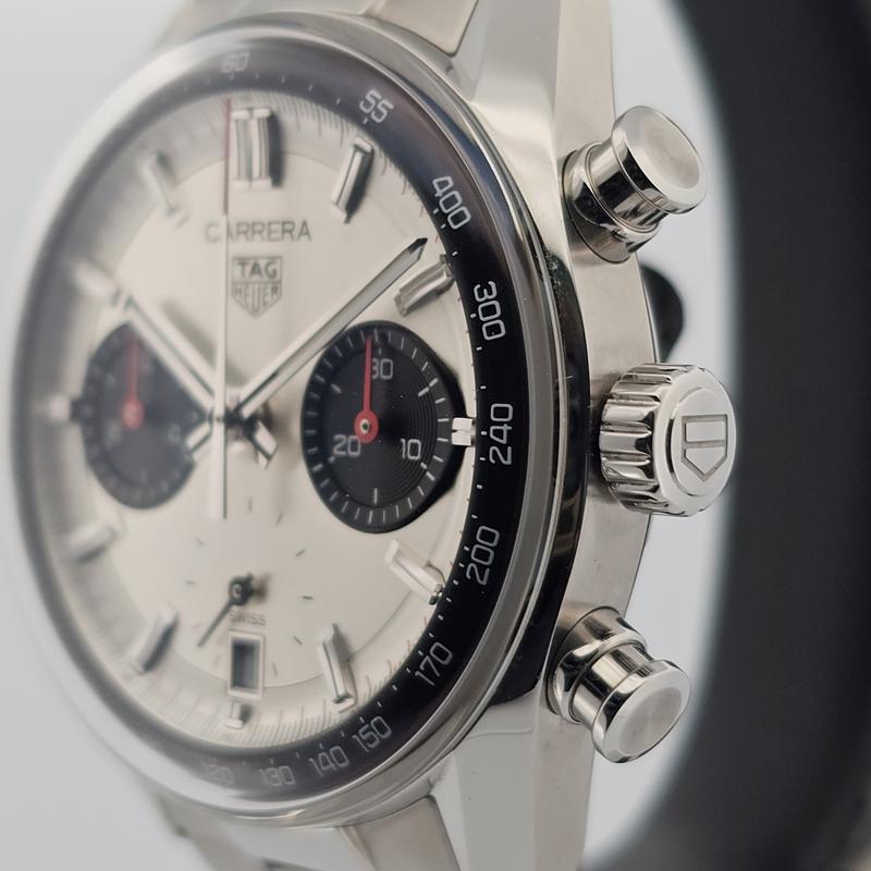 TAG HEUER