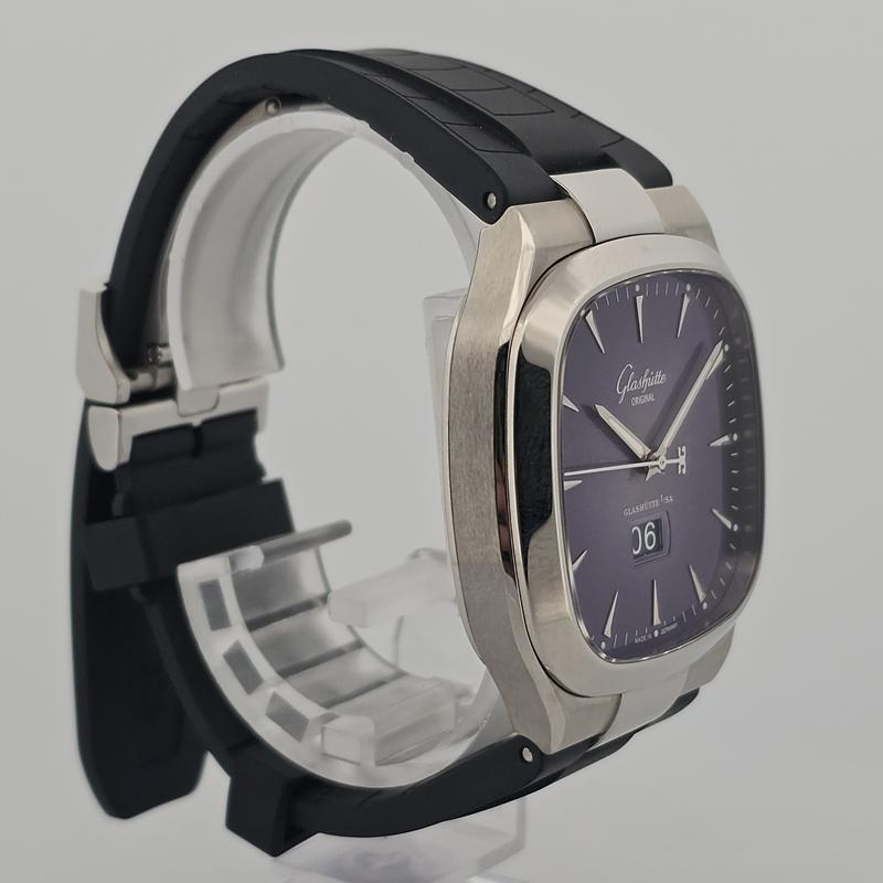 Glashutte Original Seventies Panorama Date 40mm 2-39-47-13-12-50