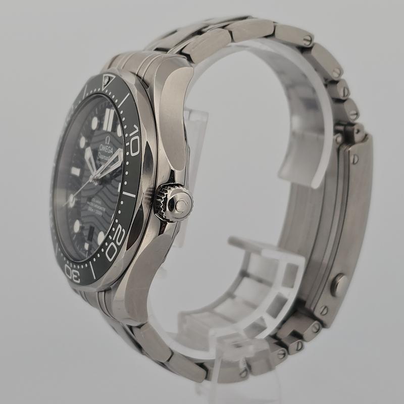Omega Seamaster Diver 300M 210.30.42.20.10.001