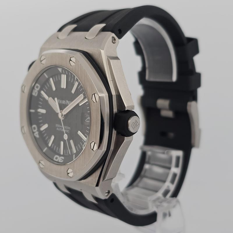 Audemars Piguet Royal Oak Offshore Diver  15710ST.OO.A002CA.01
