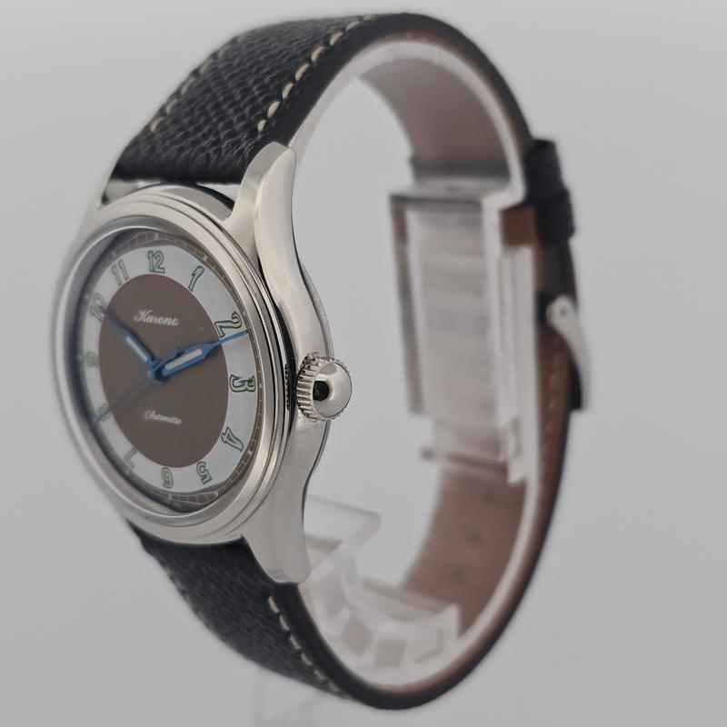 Kurono Tokyo Ochre And White Dial Exhibiton