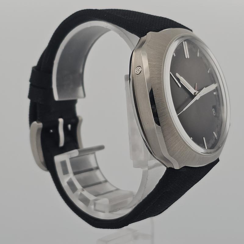 H. Moser & Cie Streamliner Perpetual Calendar 6812-1200 